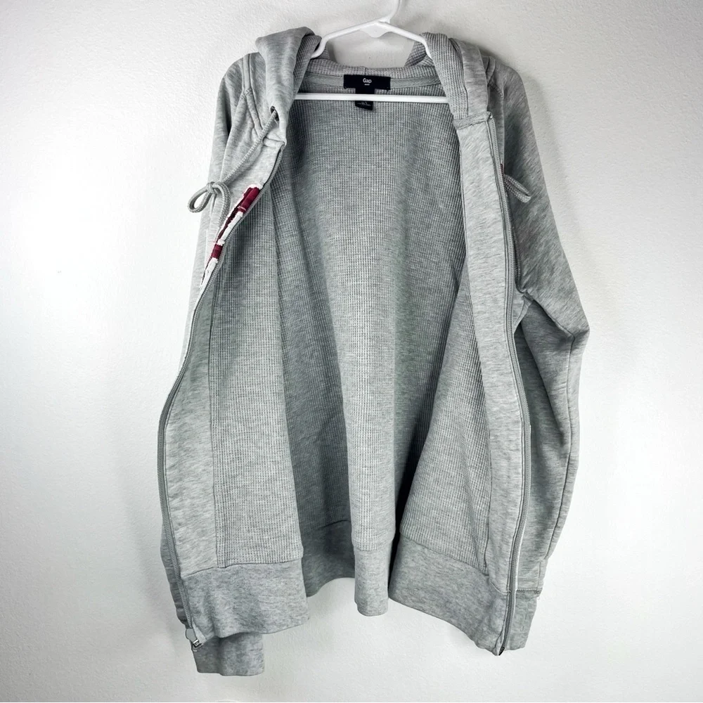 GAP Boys Kids Light Grey Hoodie with GAP Logo w Red Plaid Pattern within Size S